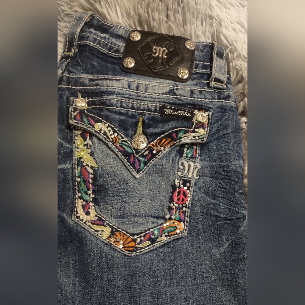 Miss Me Capri Pants - only worn a couple times